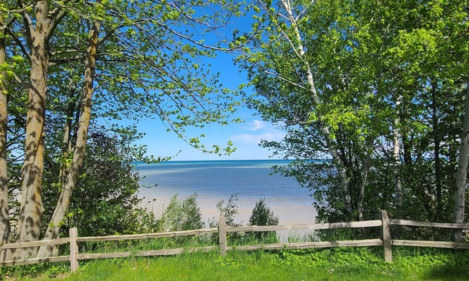 Kewaunee Casa | Lake Michigan House