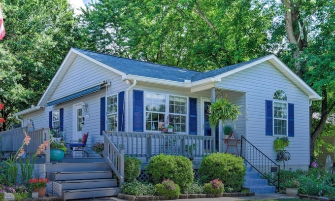 Mayhew Casa | Lake Norman Cottage