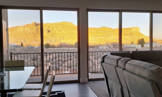 Big Water Casa | Lake Powell Contemporary Home with Views