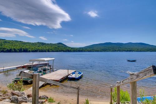 Rumney Casa | Lake Stinson Cottage with Sunroom and Shared Dock!