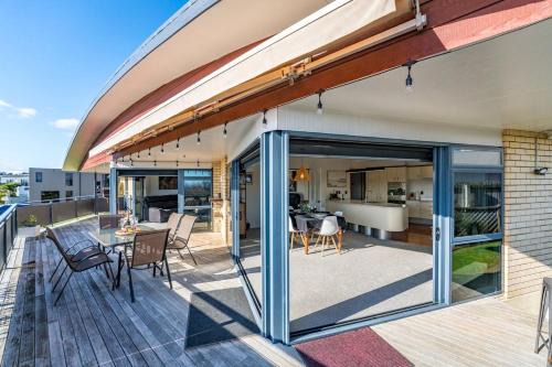 Waipahihi Casa | Lake Taupo Outlook - Table Tennis, Great Location