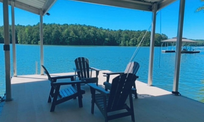 Lineville Casa | Lake Wedowee Pinewood Retreat...Location...Location...Location...