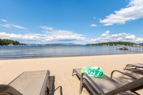 Gilford Complejo | Lake Winni Condo, Views for Miles