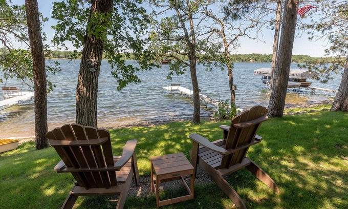 Crosslake Casa | LAKEFRONT Cabin*Sandy swim beach*Crystal clear water