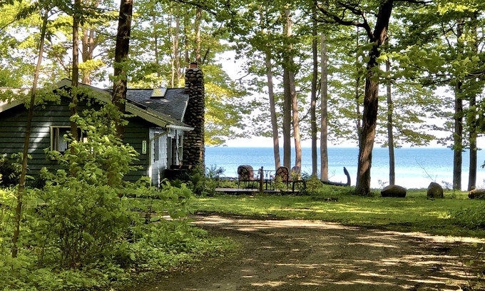 Westfield Casa | Lakefront Cottage Home for All Seasons Enjoyment on Beautiful Lake Erie!