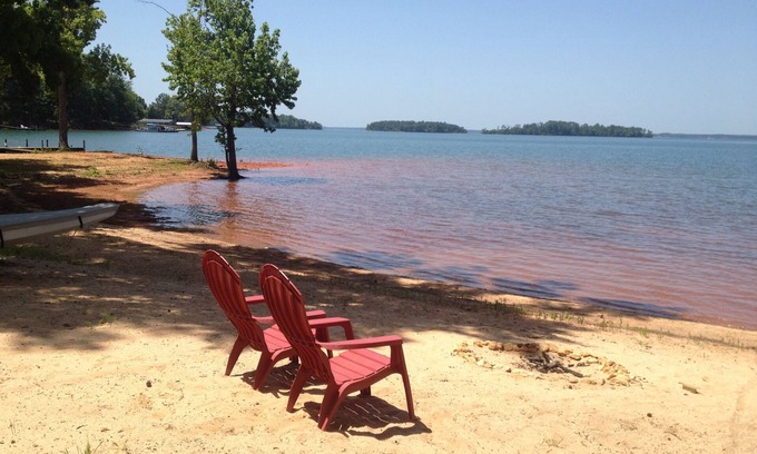 Anderson Condominio | ¡30 minutos para Clemson! Gran porche frente al lago con hermosa vista. Kayaks Piscina.