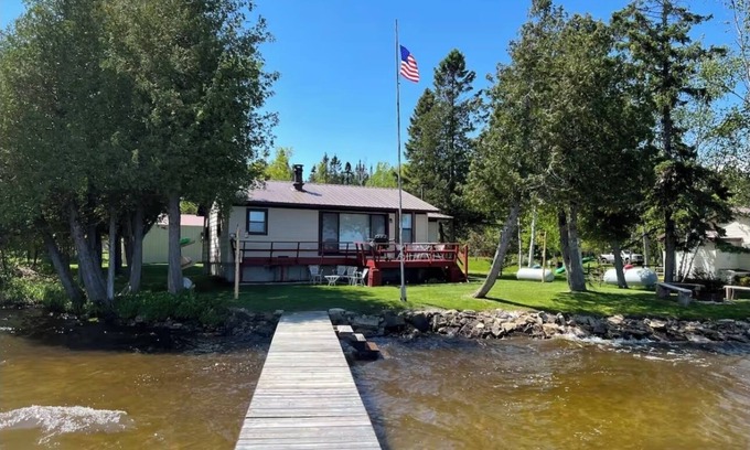 Manistique Cabaña | Lakefront getaway on Indian Lake with private dock