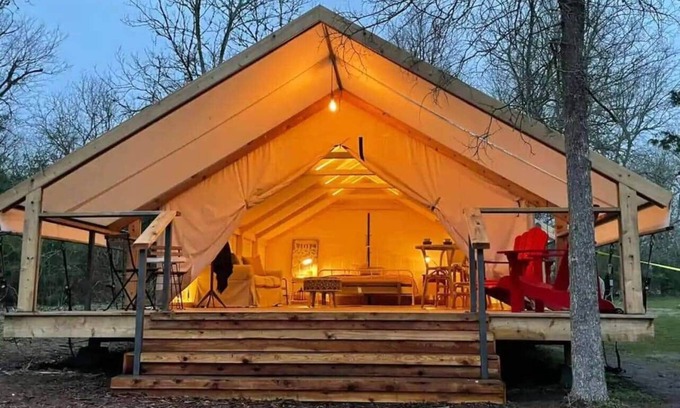 Bastrop Casa | Lakefront Glamping Safari Tent #5: The Hummingbird