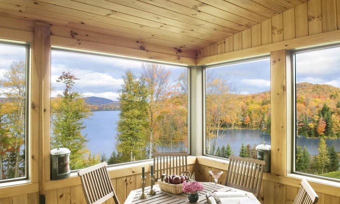 Hyde Park Casa | Lakefront Guest House at Ondine Estate