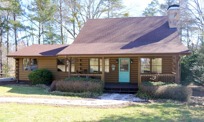 Westminster Cabina | Lakefront Hartwell- 3bed/2Bath cozy lakefront house/cabin - sleeps 10