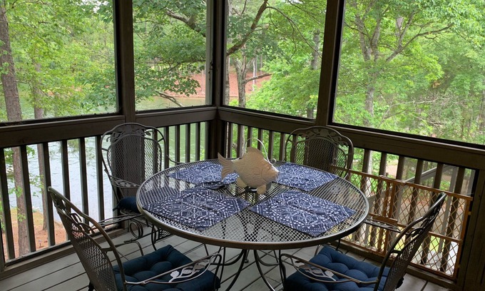 Shady Bay Casa | Lakefront on Lake Martin in Jackson’s Gap - Private Boat Ramp, Sleeps 15