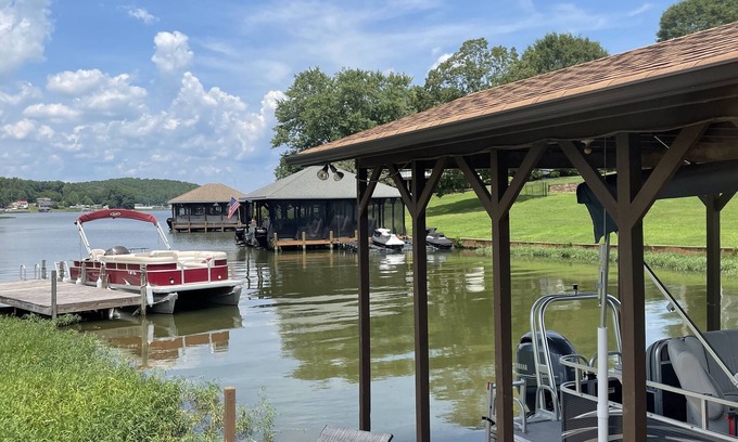 Norwood Casa | Lakefront Retreat on Lake Tillery