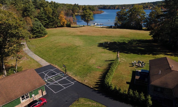 Highland Lake Cabaña | Lakefront | Foliage | HotTub | GameRoom | Firepit
