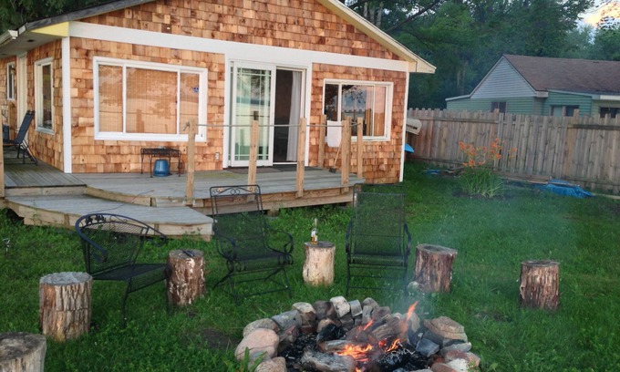 Poplar Ridge Cabaña | Lakeside, Hermosa casa de campo 1 Historia Con Vista Panorámica De Pacífica lago Cayuga