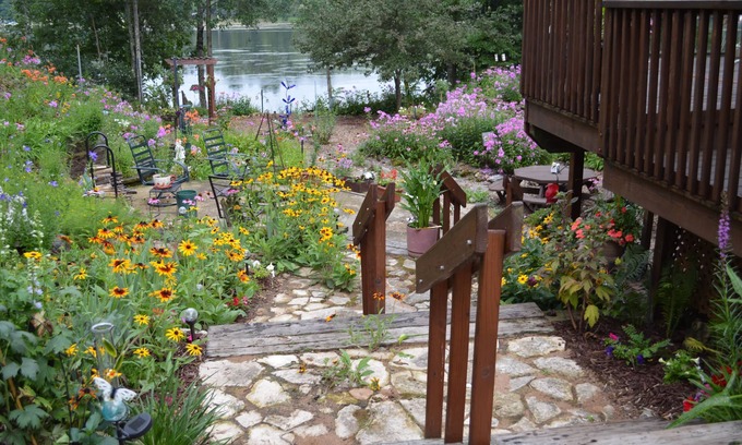 Mountain Casa | Lakeside Gardens, nueva propiedad frente al mar, 1100 pies cuadrados, 2 habitaciones, 1 baño para 6 personas