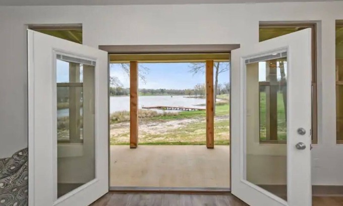 Lindale Condominio | Lakeside Getaway #4 near Canton Trade Days