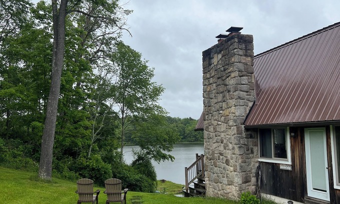 Granville Summit Cabina | Lakeside Lodge