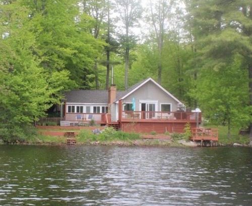 Rindge Casa | Lakeside Retreat - HOT TUB, Swimming, Boats
