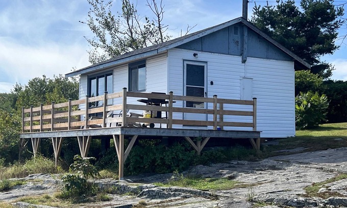 Carling Cabina | Lakeview Cabin in Georgian Bay - Rockwood #11