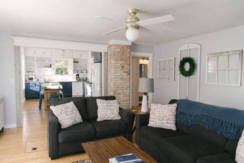 Baileys Harbor Casa | Lakeview Cottage in Downtown Baileys Harbor