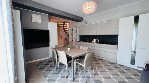 Peschiera del Garda Apartamento | Lakeview Verdi Apartment