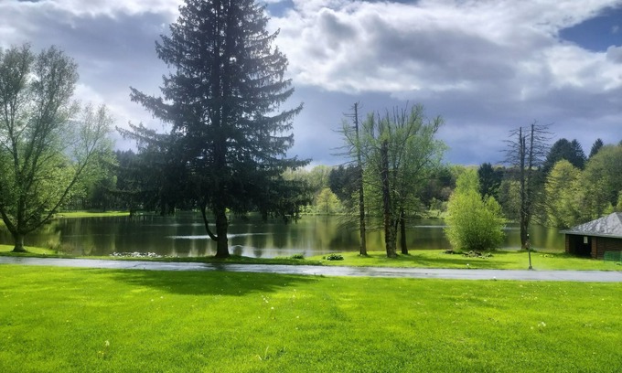 Grove City Casa | Lakewood Ranch Escape near Grove City Outlets Mall