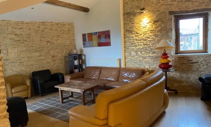 Prisse Casa | LAMARTINE SOLUTRE 10 SLEEPS