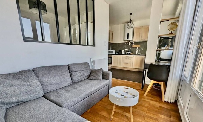 Quartier des Eaux-Claires Apartamento | LaMeline - T2 Rocade/Centre - Calme & Tout Equipé