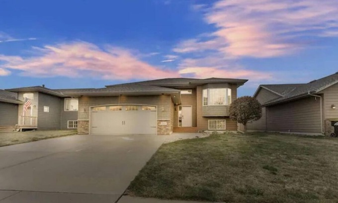 Sioux Falls Casa | Lancaster-Whole Family Home safe area and close to shopping