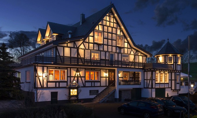 Niederhelden Hotel | Landhotel Repetal