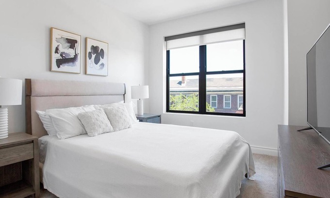 Little Italy Apartamento | Landing | Amazing 2BD, Gym