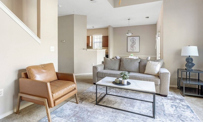 Germantown Apartamento | Landing | Stunning 3BD, Gym, Pool
