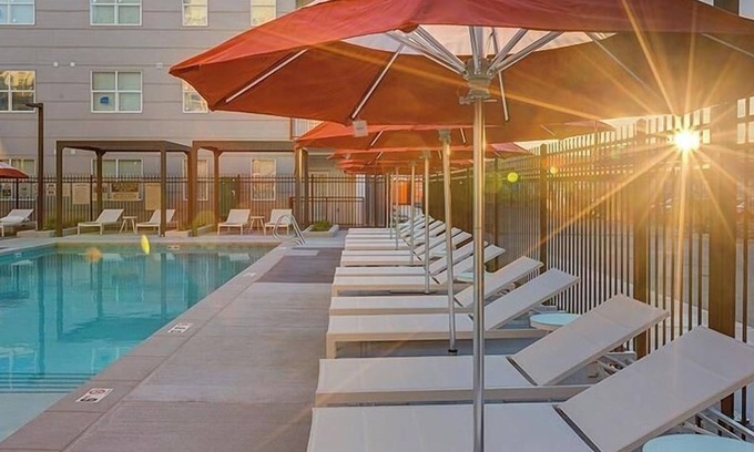 People's Freeway Apartamento | Landing at 21LUX - 1 Bedroom in Ballpark