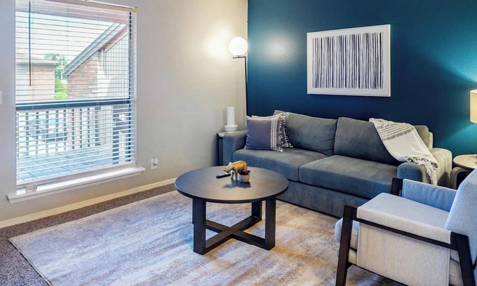 South Tulsa Apartamento | Landing at Echo Trail Apartments - 1 Bedroom in.