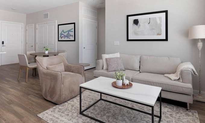 Huntsville Apartamento | Landing at Laurel at Dry Creek - 2 Bedrooms in ...