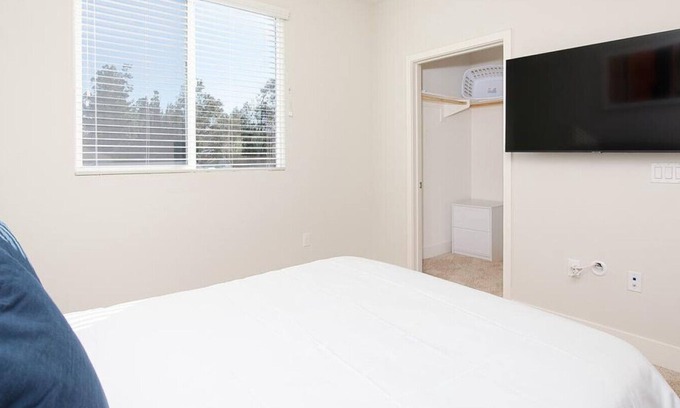 Moreno Valley Apartamento | Landing at Sorano Apartments - 1 Bedroom in Downtown Moreno Valley