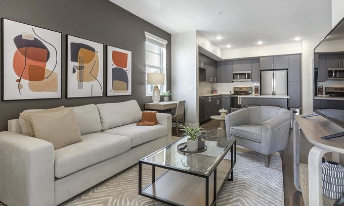 Mira Loma Apartamento | Landing at Vernola Marketplace - 1 Bedroom in Mira Loma