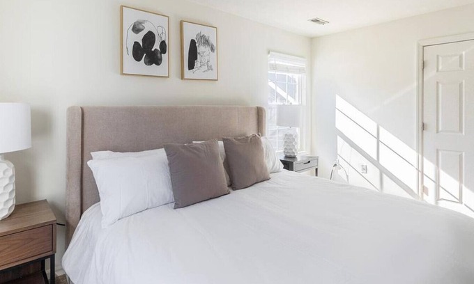 Avon Apartamento | Landing at Village at Avon - 2 Bedrooms in Downtown Avon