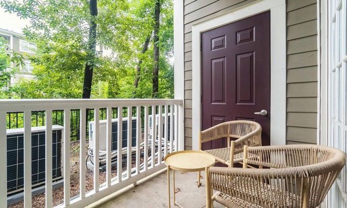 Charlotte Apartamento | Landing | Beautiful 1BD, Clubhouse, Gym