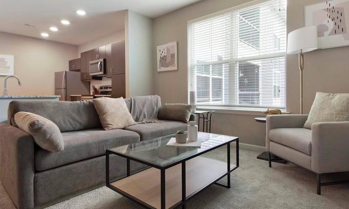 Chesterfield Apartamento | Landing | Beautiful 1BD, Clubhouse, Gym