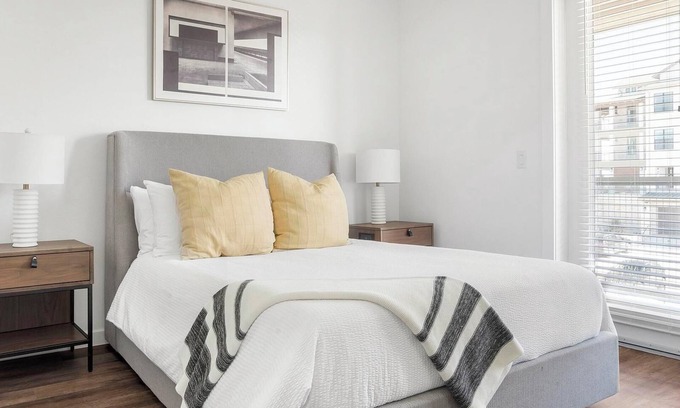 Austin Apartamento | Landing | Chic 1BD, Clubhouse, Pool