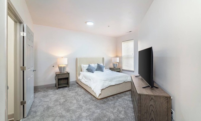 Corryville Apartamento | Landing | Spectacular 2BD, Gym, Clubhouse