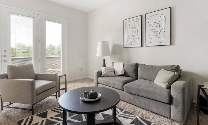 New Pathways Apartamento | Landing | Spectacular 2BD, Gym, Pool