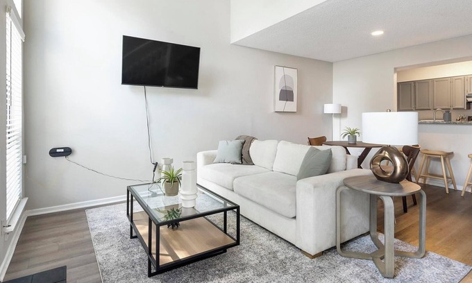 Cordova Apartamento | Landing | Stylish 2BD, Gym, Game Room