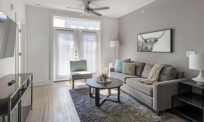 Fort Worth Apartamento | Landing | Stunning 2BD, Courtyard, Clubhouse