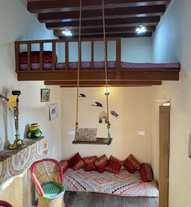 Landour Apartamento | Landour Apartment Beauty and Charm Kothri- Vintage Vibes