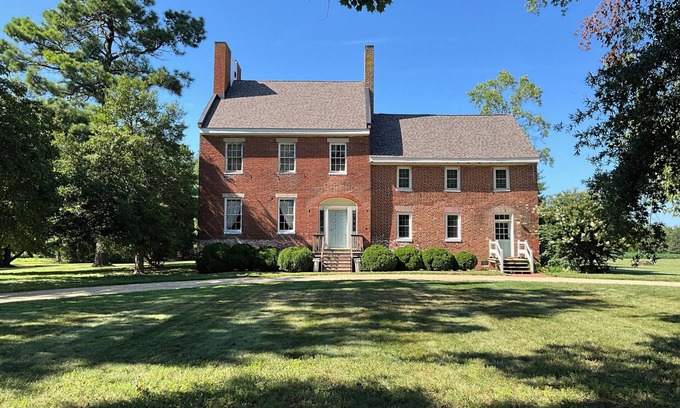 Centreville Otro | Lansdowne Manor