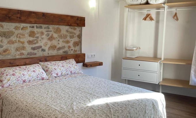 Fuentes de Ayodar Casa | LAPORCHÁ GUESTHOUSE