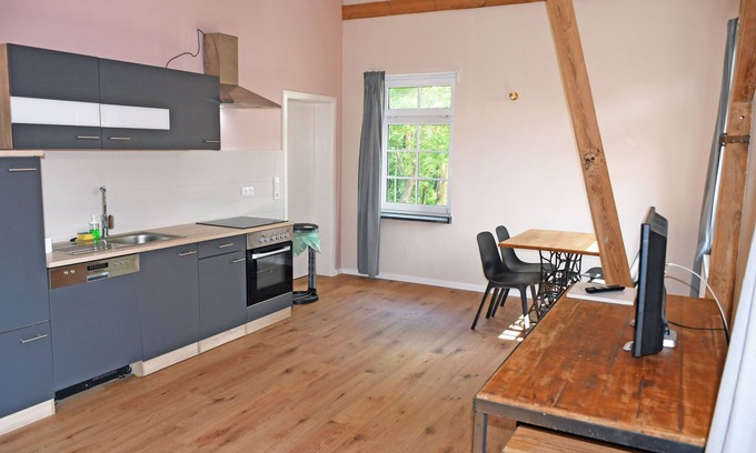 Altefaehr Apartamento | Large 2-room vacation apartment Prora with park view - vacation apartments on Rügen and
