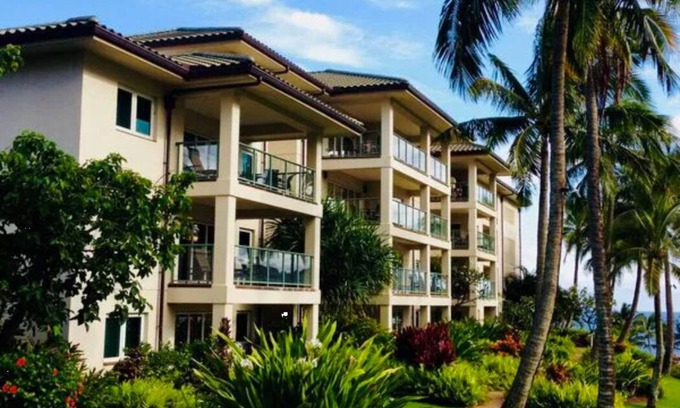 Lihue Complejo | Large 3-bedroom Villa in beautifulLihue, HI…that opens wide to fabulous views.